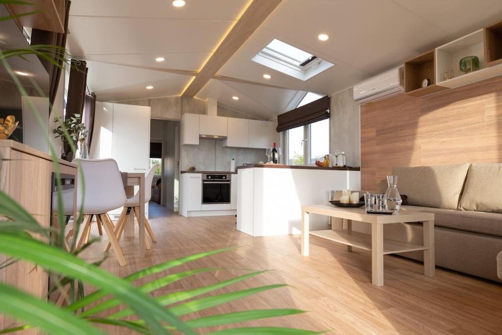 Gemuetliches, Voll Ausgestattes Tiny House Vilseck Exterior foto